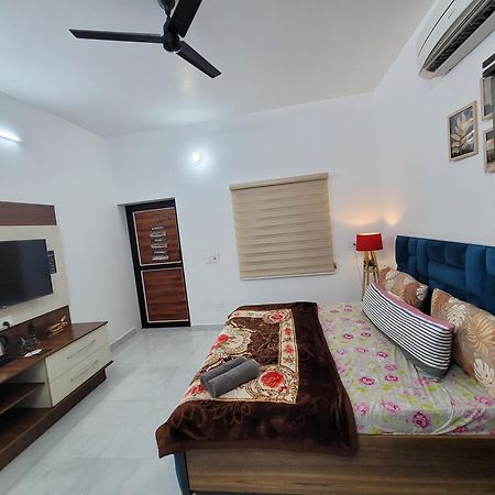 Dhairya'S Villa Home Away From Home Dzsammu Kültér fotó