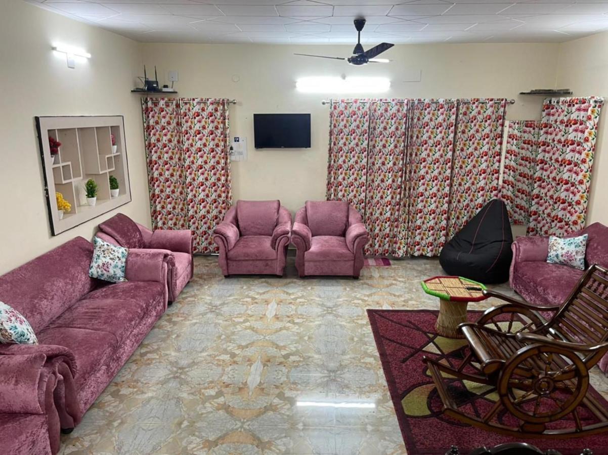 Dhairya'S Villa Home Away From Home Dzsammu Kültér fotó