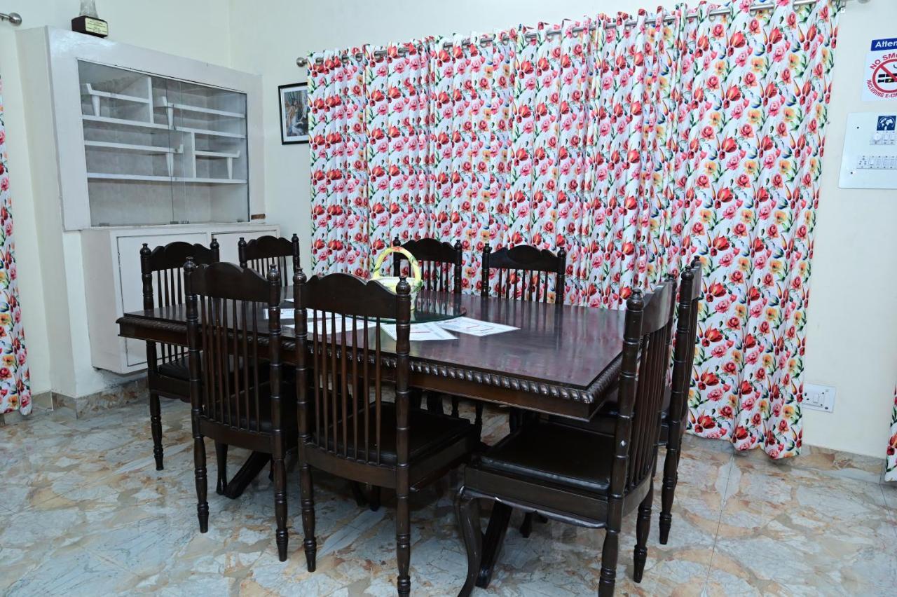 Dhairya'S Villa Home Away From Home Dzsammu Kültér fotó